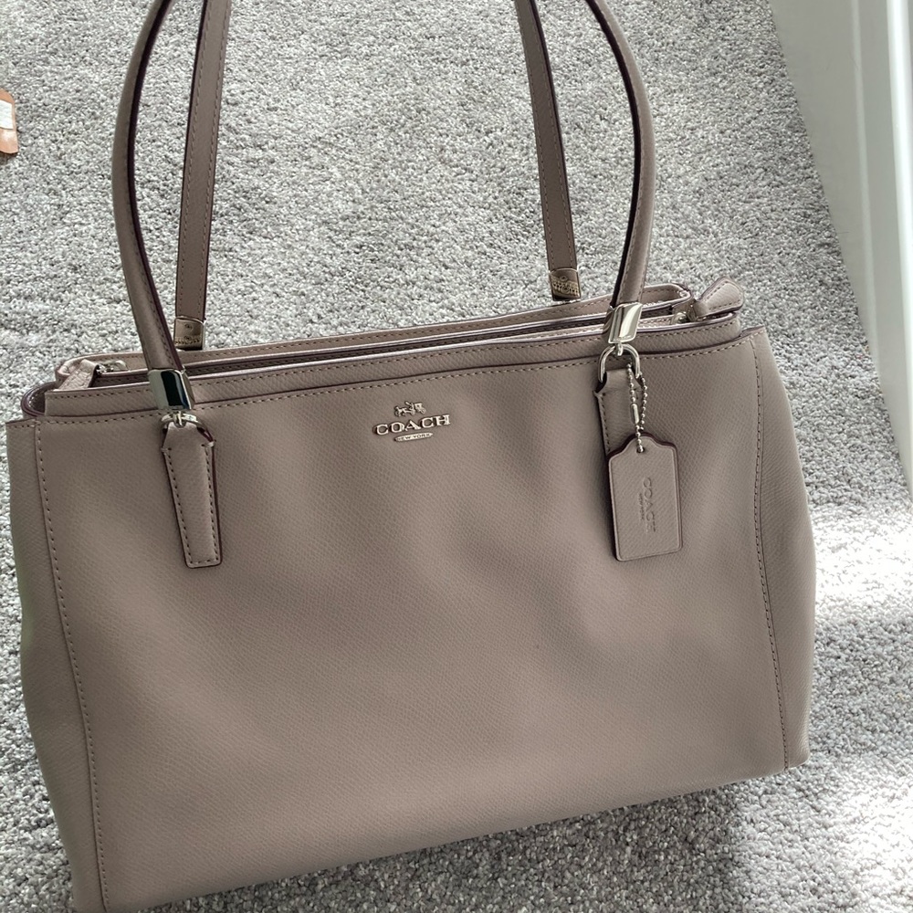 Coach shoulder bag NWT large size zip tote